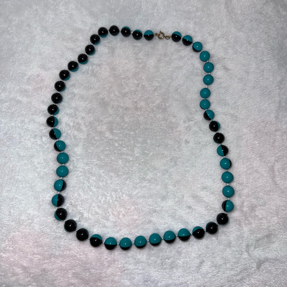 Vintage black teal 2 tone necklace